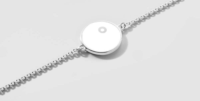 Avgvst и Протей Темен выпустили браслеты-символы в честь окончания 2020 года