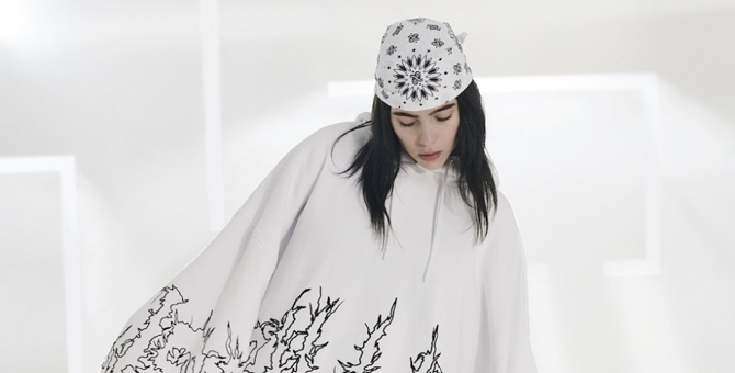 Билли Айлиш выпустила совместную коллекцию с Bershka