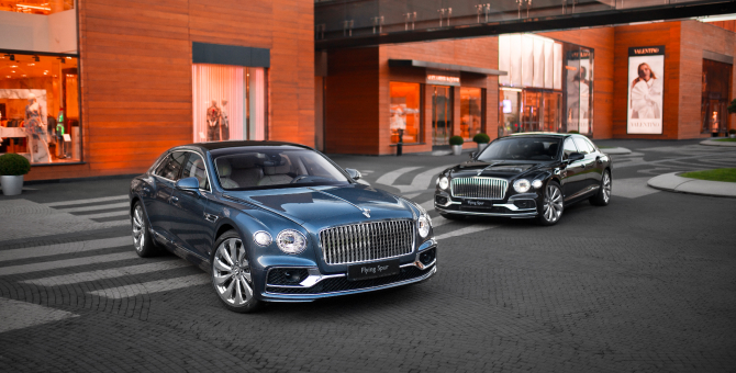В Москве появился новый автомобиль Bentley Flying Spur