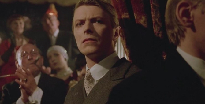 В Великобритании в прокат выйдет малоизвестный фильм с Дэвидом Боуи и Марлен Дитрих