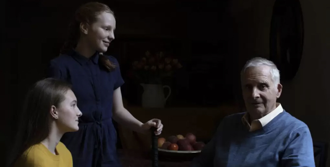 В Лондоне открылась выставка фотопортретов выживших жертв холокоста, сделанных Кейт Миддлтон