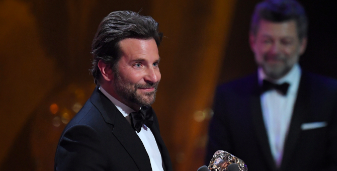 Netflix выпустит фильм о пианисте Леонарде Бернстайне с Брэдли Купером в главной роли