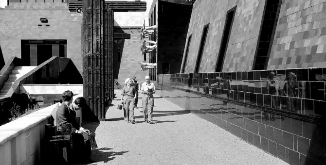 Запрещенные к прокату части «Дау» Ильи Хржановского могут показать в онлайн-кинотеатрах