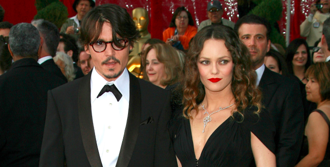 Вайнона Райдер и Ванесса Паради встали на защиту Джонни Деппа