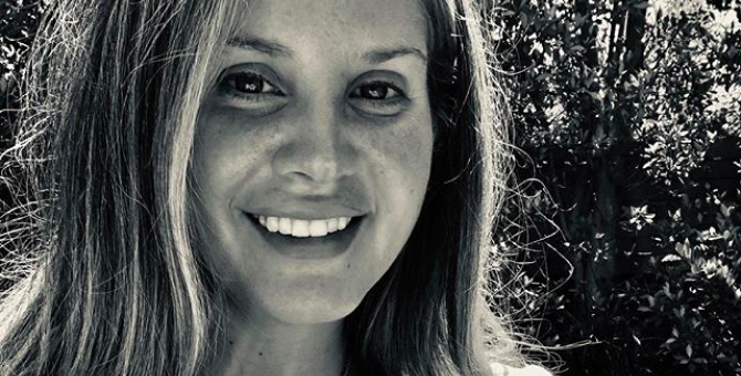 Лана Дель Рей поделилась записью своего стихотворения «Salamander»