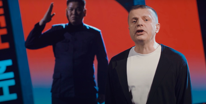 Леонид Парфенов запустил новый сезон ютьюб-шоу «Намедни»