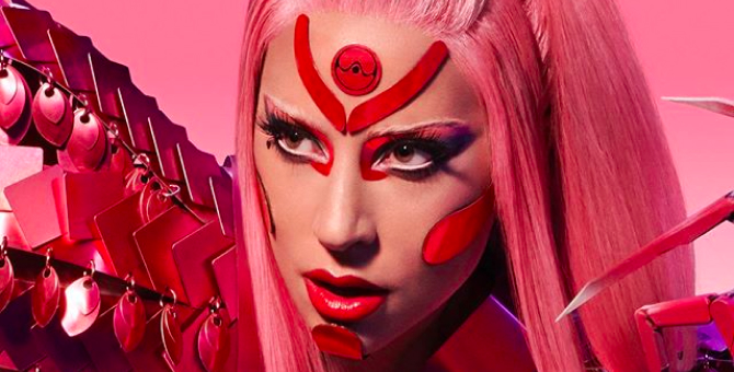 Леди Гага показала тизер своего нового клипа «Stupid Love»