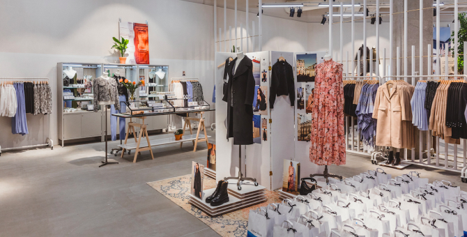 & Other Stories открыл первый магазин в Москве и запустил русскоязычную версию сайта