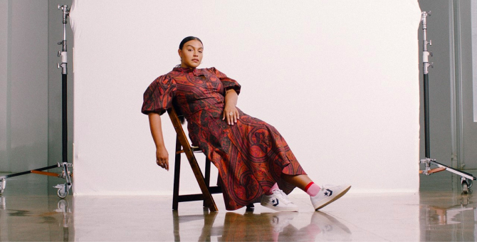 Модель плюс-сайз Палома Эльсессер снялась в кампании Converse