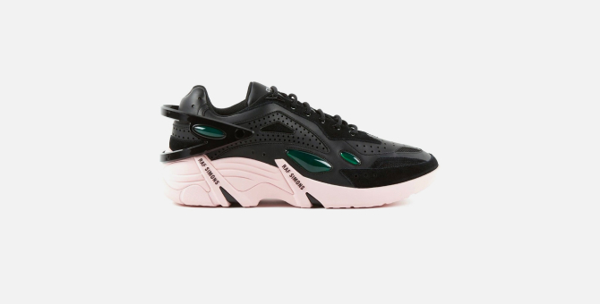 Raf Simons представил новую коллекцию обуви (Runner)