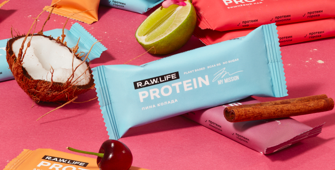 R.A.W. Life выпустил протеиновые батончики, вдохновленные десертами