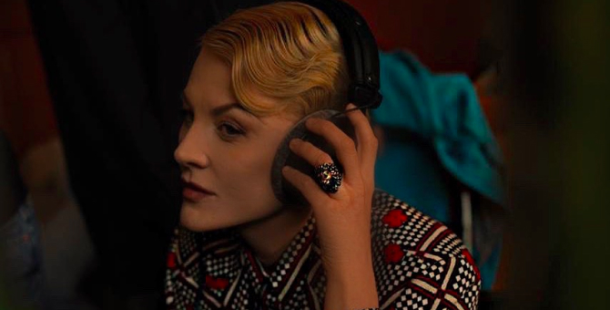 Рената Литвинова озвучила маршруты «Яндекс.Карт»