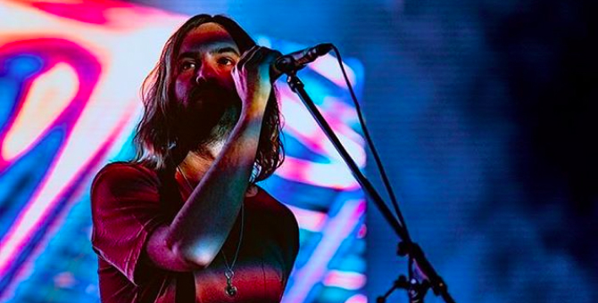 Группа Tame Impala передаст более 200 000 долларов на восстановление лесов в Австралии