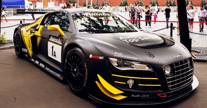 Выставка Audi Motorsport в ГУМе