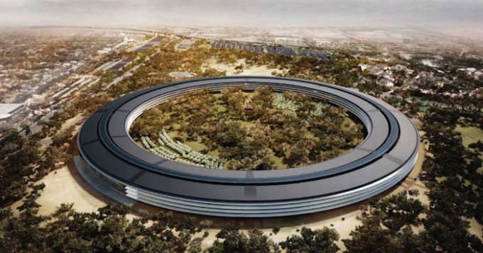 Кампус Apple в объективе летающего дрона
