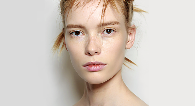 Почему сохнут губы и как с этим бороться