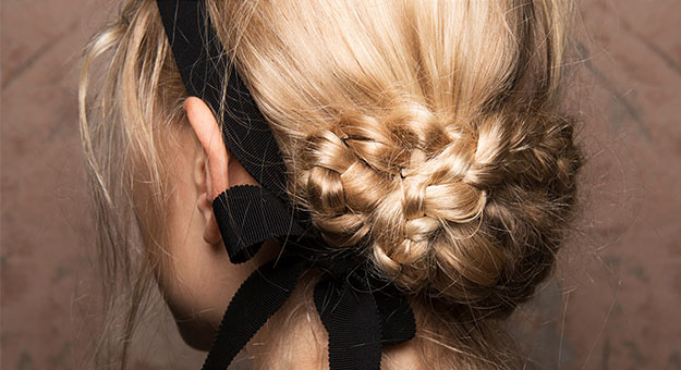 5 причесок с Недели моды в Лондоне