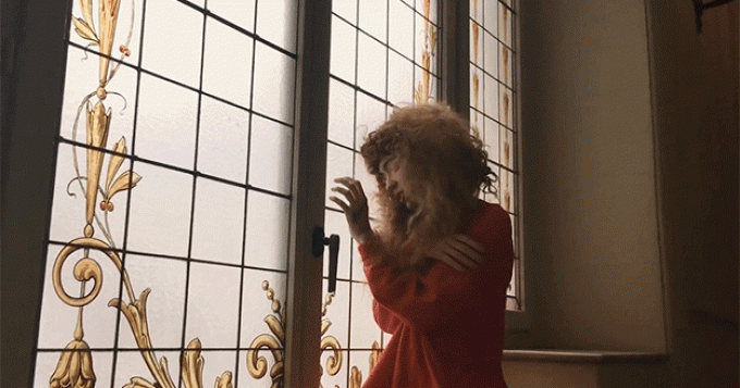 Граймс выпустила сразу четыре новых клипа