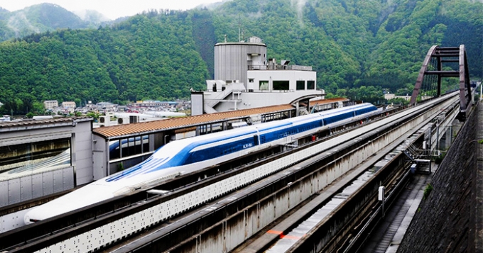 Японский поезд Maglev побил мировой рекорд скорости