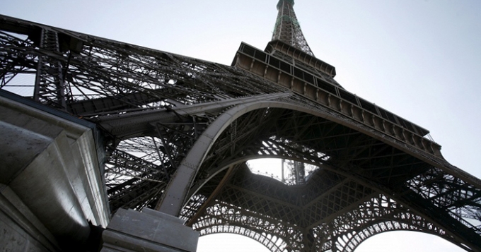 На реконструкцию Эйфелевой башни потратят 300 миллионов евро