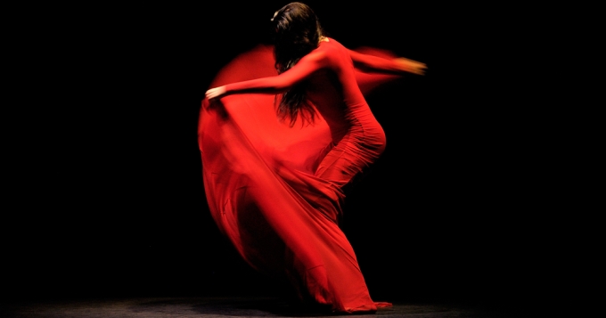 \"Утопия\" Марии Пахес закрывает Чеховский фестиваль