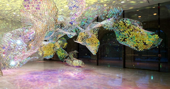 Сверкающая скульптура Unwoven light в Хьюстоне