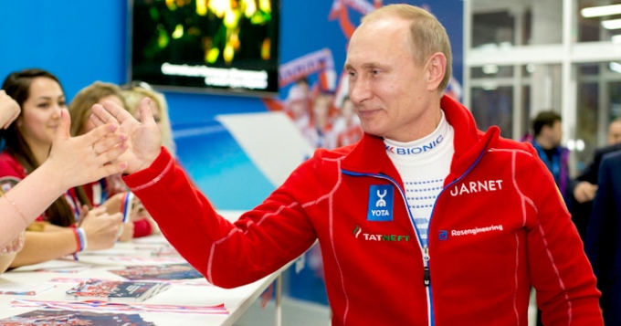 Владимир Путин посетил Дом болельщиков в Сочи