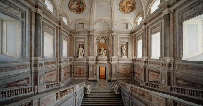 Max Mara покажет следующую круизную коллекцию 17 июня