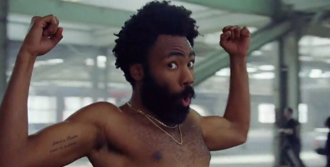 На Childish Gambino подали в суд из-за плагиата в песне «This Is America»