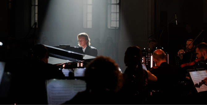 Симфония для проекта Symphony 34 впервые прозвучала в соборе Святых Петра и Павла