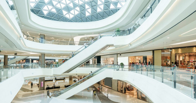 Посещаемость торговых центров в России уменьшилась на 3%