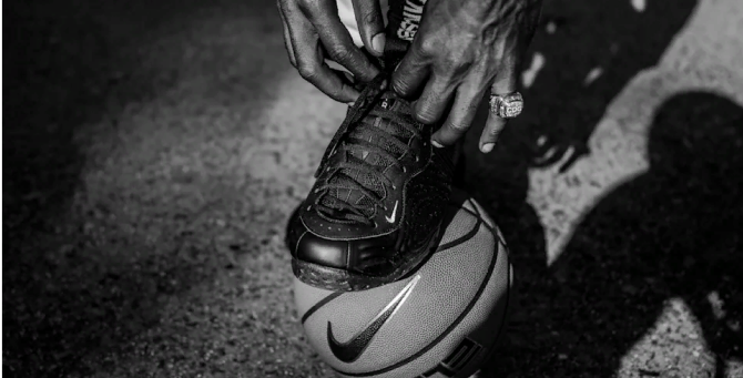 Comme des Garçons и Nike показали новую модель кроссовок