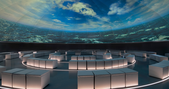 Zara запустил кинетическую выставку 50 Songs of the Sea