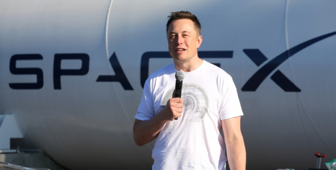 Илон Маск планирует продать акции SpaceX ради покупки Twitter