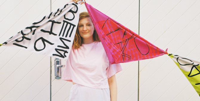 Фестиваль «Антон тут рядом» запустил онлайн-магазин мерча