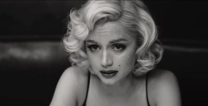 Фильм о Мэрилин Монро с Аной де Армас получил 14-минутные овации в Венеции