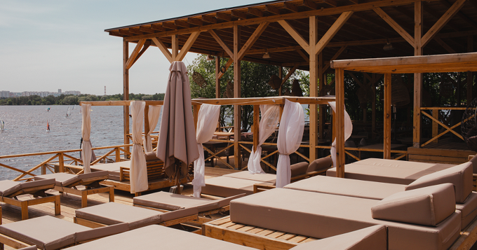 В Строгино вновь открылся пляжный клуб City Beach Club