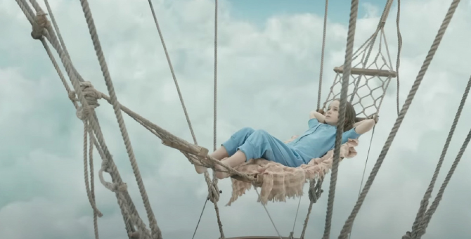 Netflix выпустил трейлер мюзикла «Матильда» по книге Роальда Даля