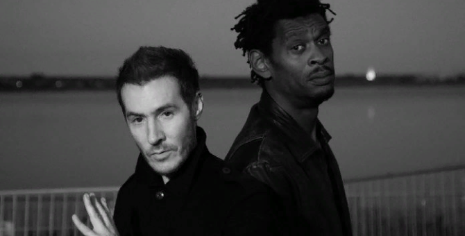 Supreme выпустил капсульную коллекцию с группой Massive Attack