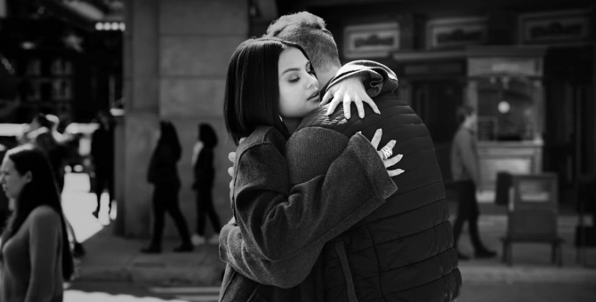 Группа Coldplay и Селена Гомес выпустили совместный клип