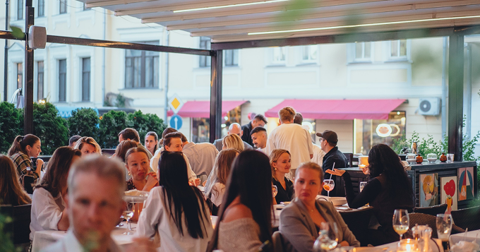 В ресторане Beer&Brut запустили утренние вечеринки