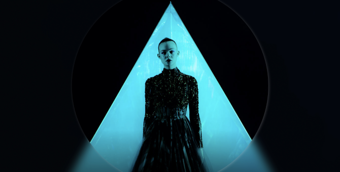 В кинотеатре «Пионер» пройдет показ фильмов «Вечный свет» и «Неоновый демон»