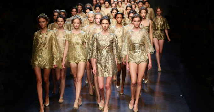 Обзор Buro 24/7: Dolce & Gabbana, весна-лето 2014