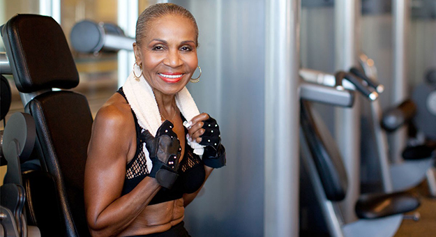 80-летняя американка стала иконой бодибилдинга