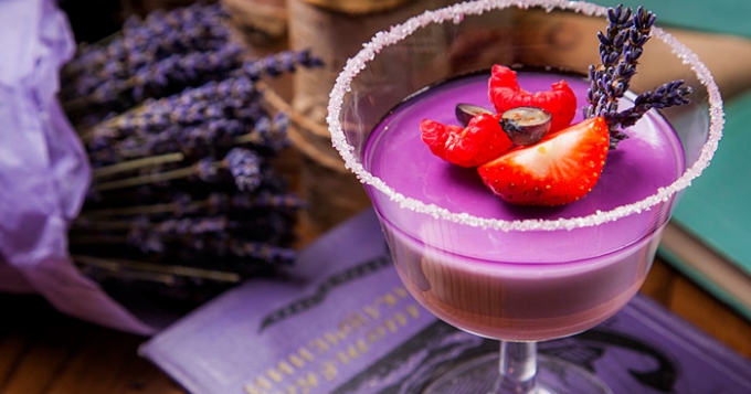 Ресторан \"Есенин\": образцовая кухня эпохи импортозамещения