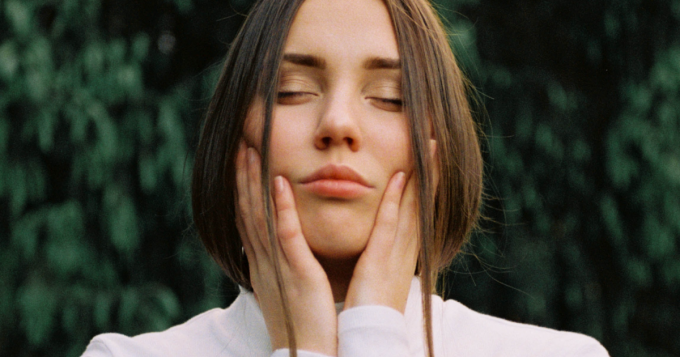 Гимнастика для лица vs косметология: что лучше?