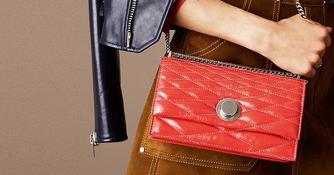 Ангелы Чарли, Йоко Оно и Эли МакГроу: лукбук Bally resort 2016