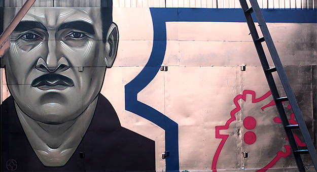 Новый сезон петербургского Музея стрит-арта посвящен столетию революции