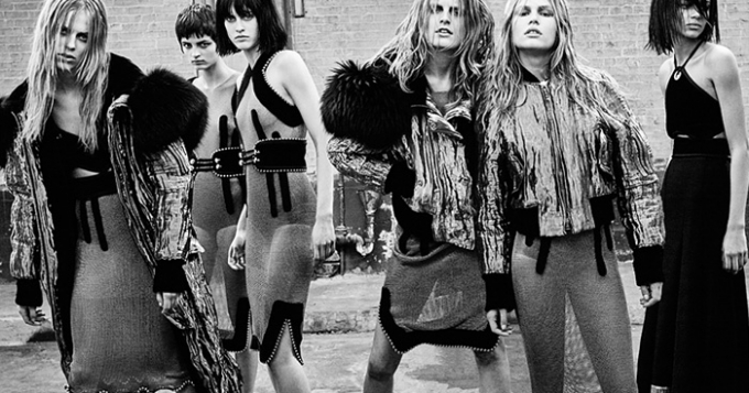 Рекламная кампания Alexander Wang как зомби-муви