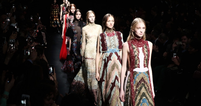 Франция вводит запрет на слишком худых моделей